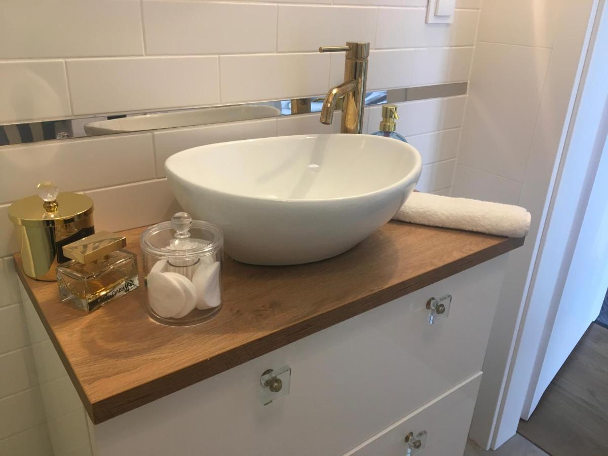 Apartament Marine Holiday Elblag - Winda -Parking W Hali Garazowej -Gratis -Business Stays Eksteriør bilde